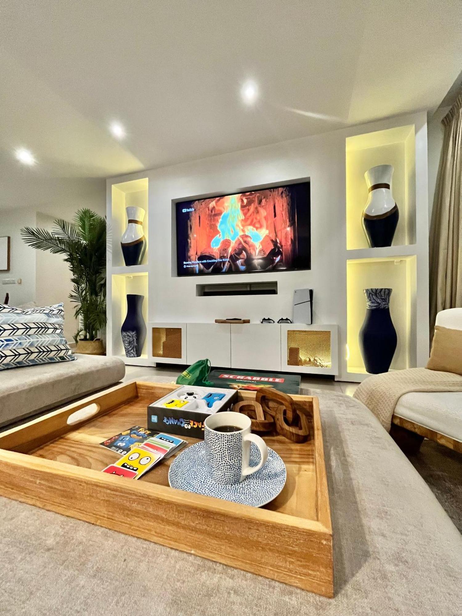 Coastalhome 75Inch Tv 5Min Drive To The City & Beach Darüsselam Dış mekan fotoğraf