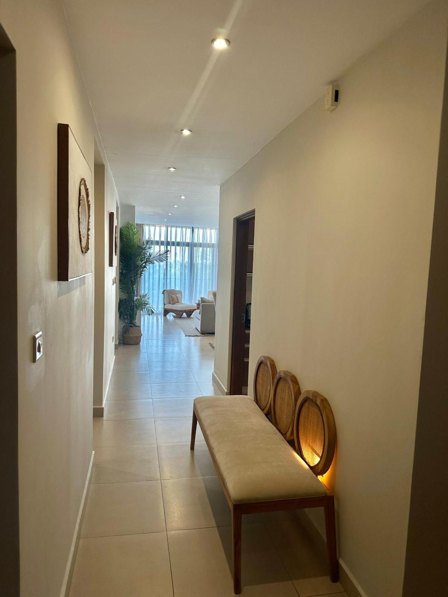Coastalhome 75Inch Tv 5Min Drive To The City & Beach Darüsselam Dış mekan fotoğraf